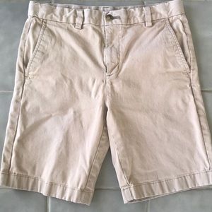 VV shorts